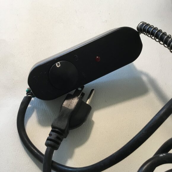 Uline H-1069 Crimper Hand Sealer 6" with Foot Pedal - Picture 7 of 11